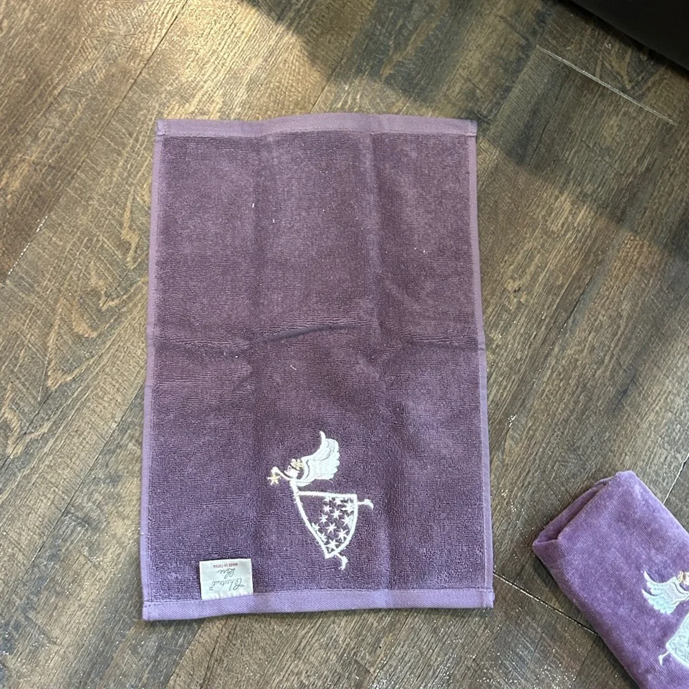 Chestnuts‎ Lane Angel Embroidered Hand Towel, Bathroom Towel Bathroom Purple